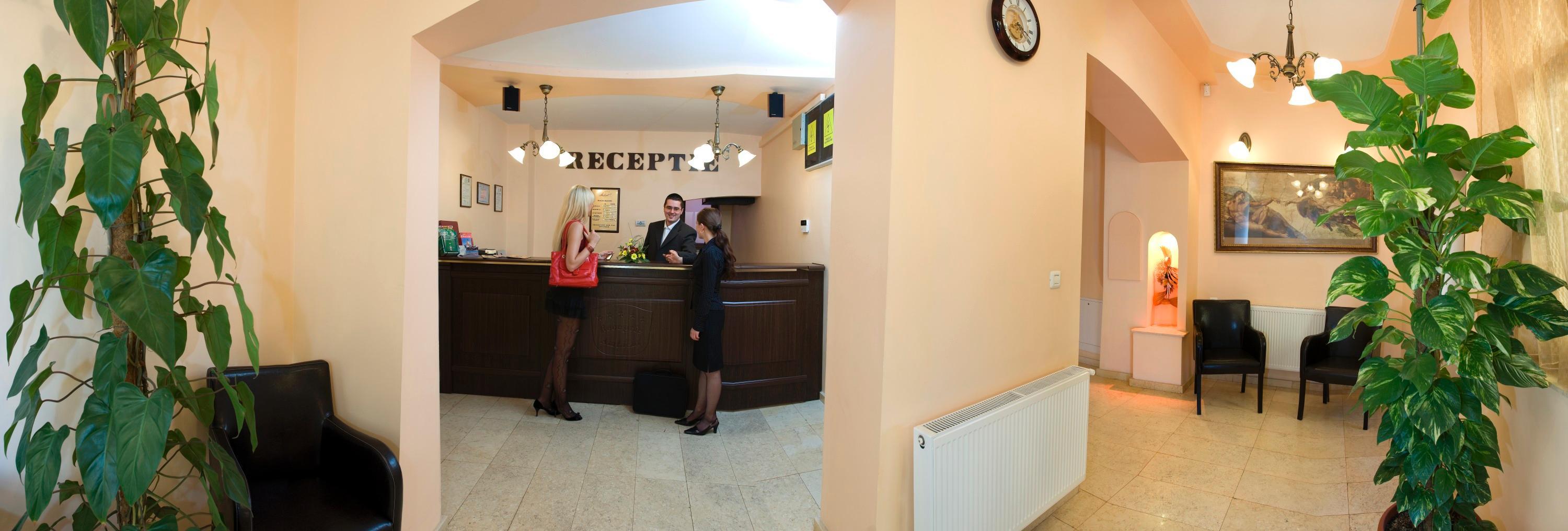Pensiunea Ambient Braşov Esterno foto