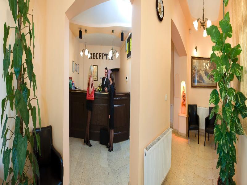 Pensiunea Ambient Braşov Esterno foto
